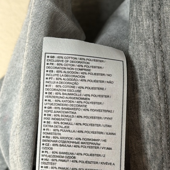 Nike Sportswear - Butterfly - Medium - Picture 6 of 7